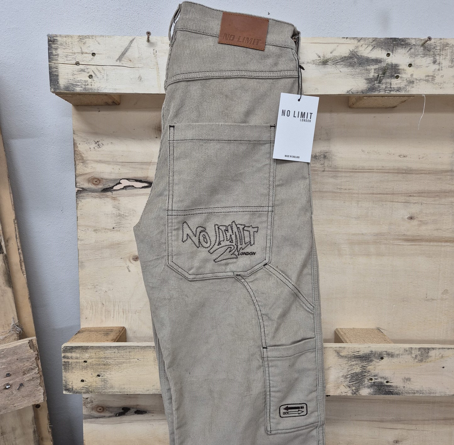 Men's Beige Baggy 24" Wide Leg Baggy Carpenter Cords Jeans No Limit London Embroidered logo - N128