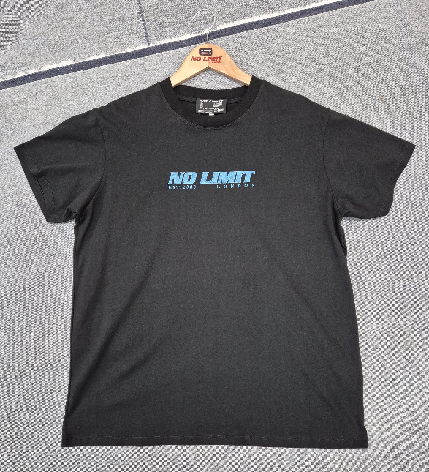 Black Crew Neck Tshirt No Limit Blue Essential Sport Logo