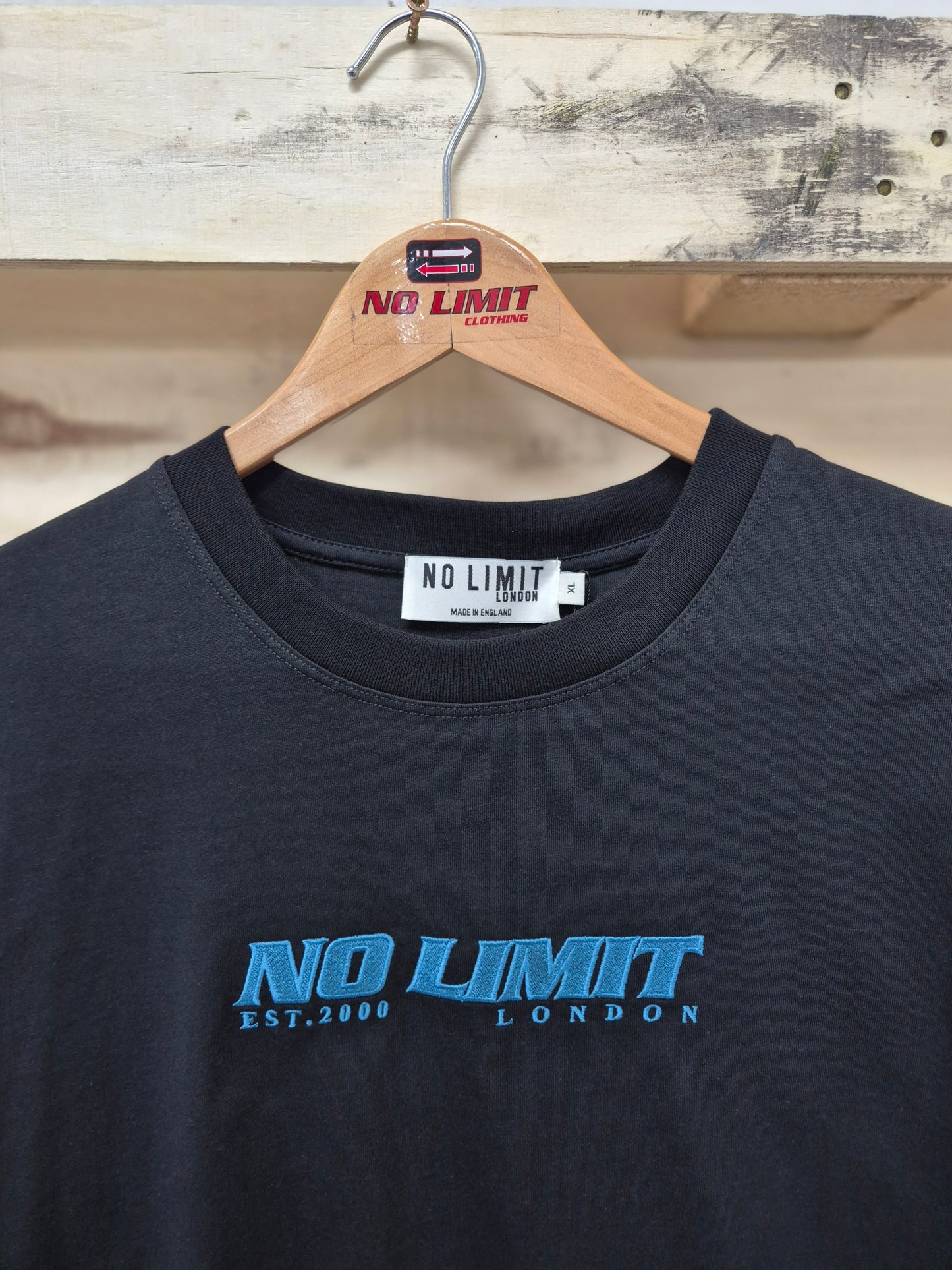 Black Crew Neck Tshirt No Limit Blue Essential Sport Logo tees