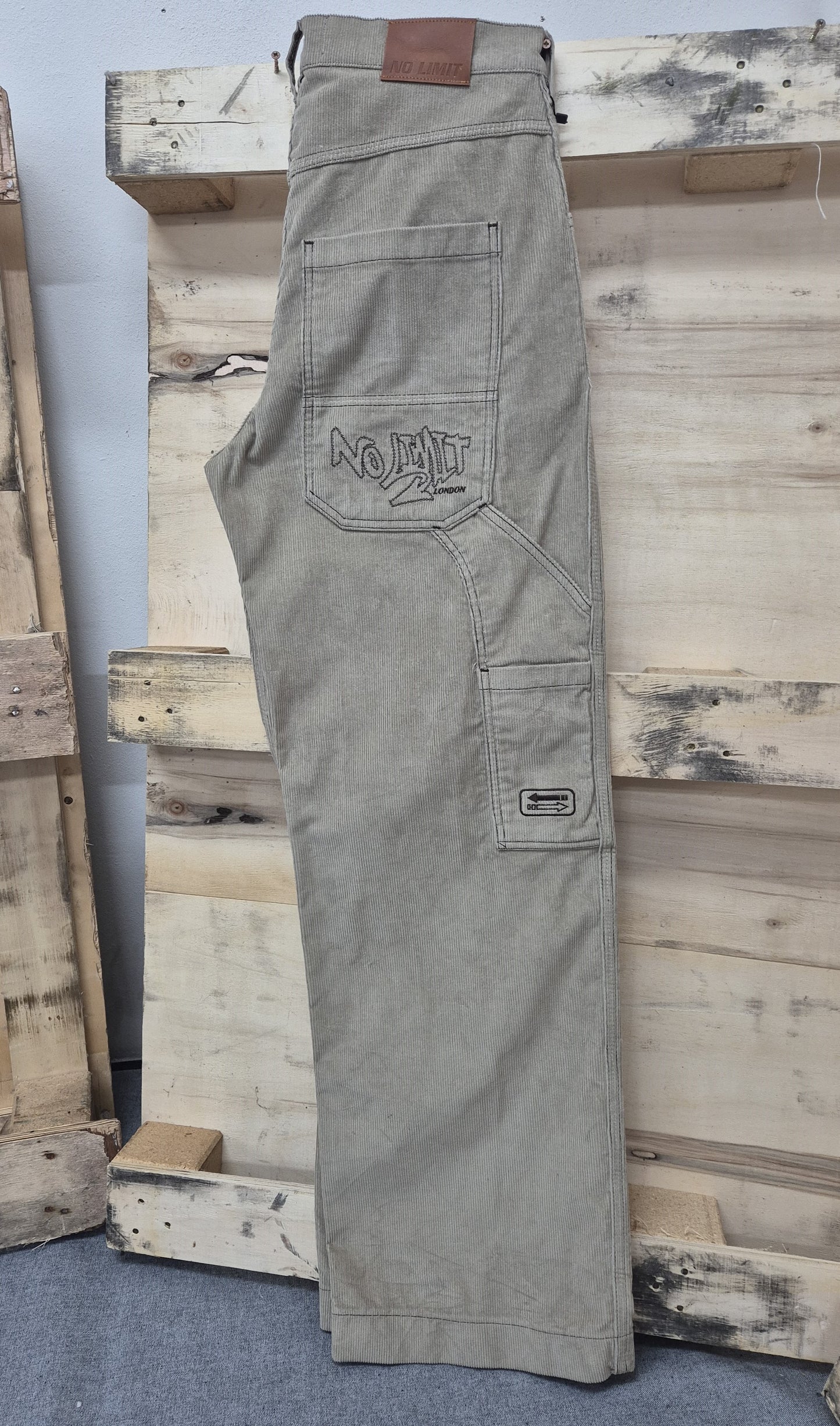 Men's Beige Baggy 24" Wide Leg Baggy Carpenter Cords Jeans No Limit London Embroidered logo - N128