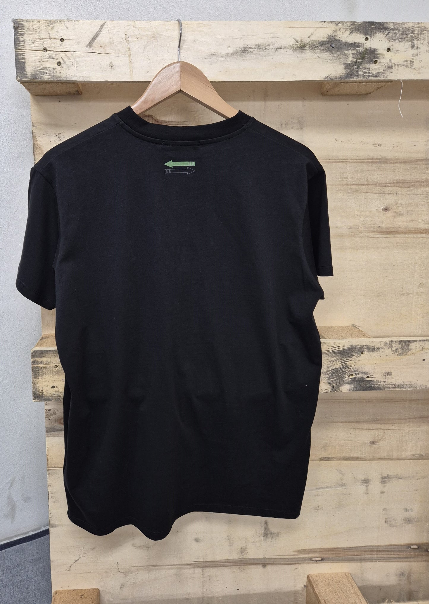 Men's Black Crew Neck Muscle T-shirt Green No Limit Graffiti Logo