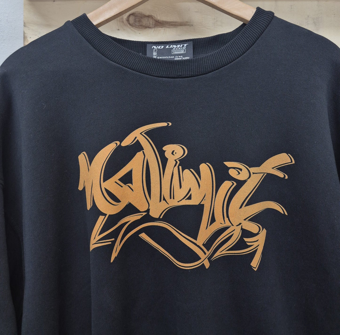 Men's No Limit Electric Rust Gold Graffiti Print Logo Essential Sweatshirt