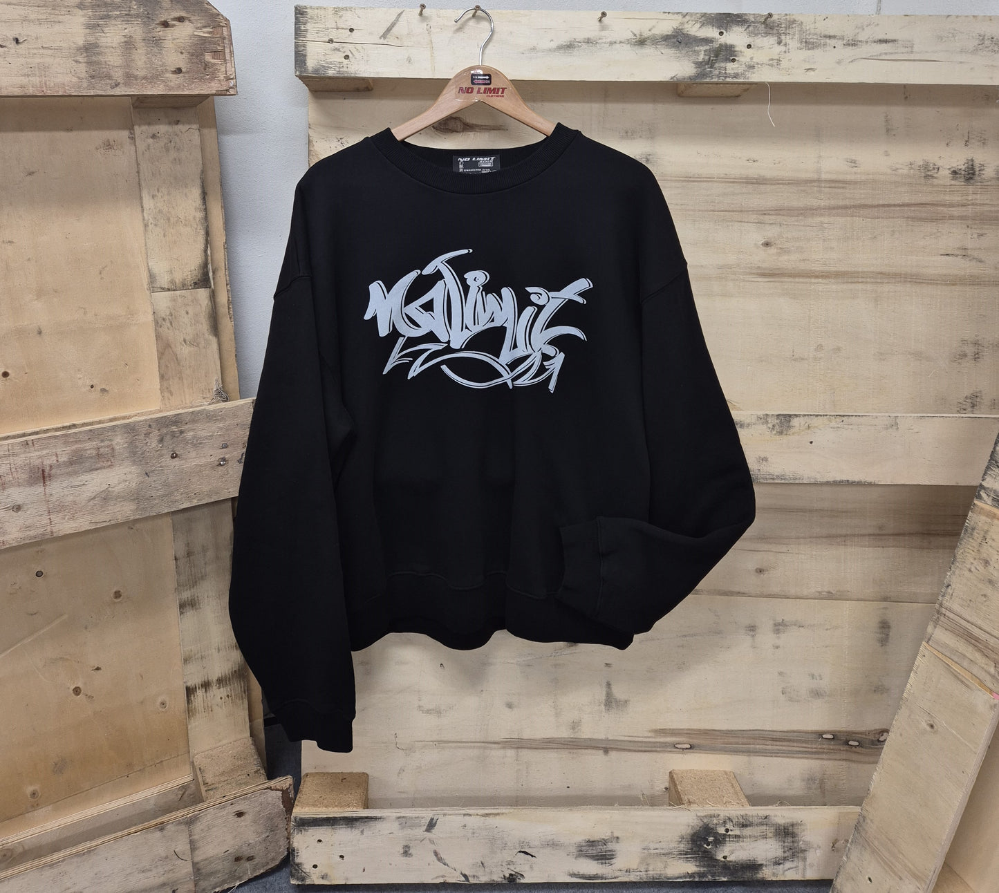 Men's No Limit Electric White Graffiti Print Logo Essential Sweatshirt